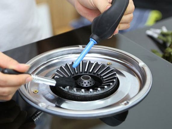 Vệ sinh bếp thường xuyên