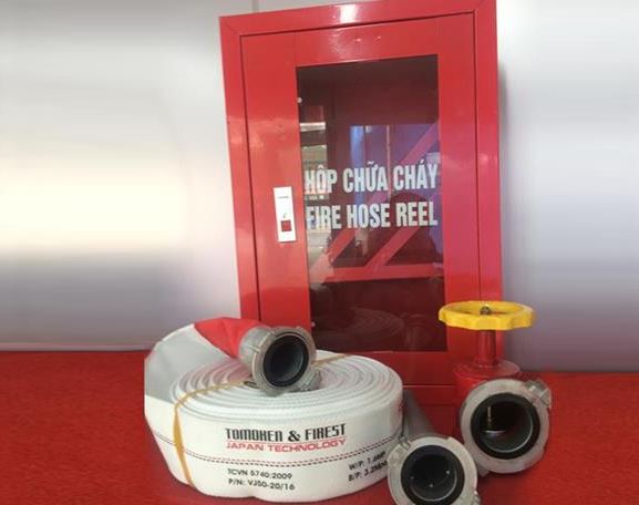 Hệ thống họng nước vách tường gồm những thành phần nào?